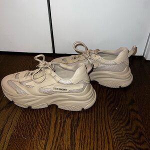 Steve Madden Women's Possession Tan Beige Sneakers